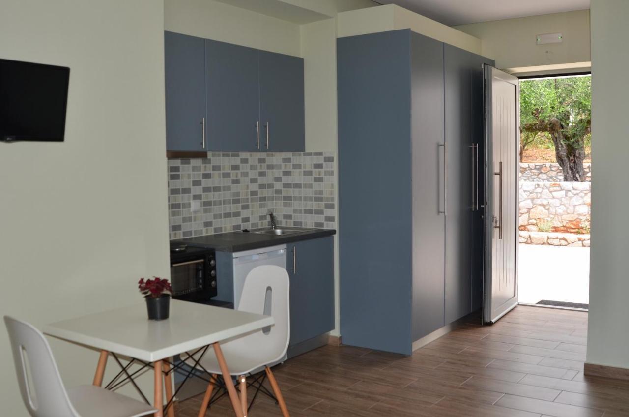 Verga'S Apartments Kalamáta Eksteriør bilde