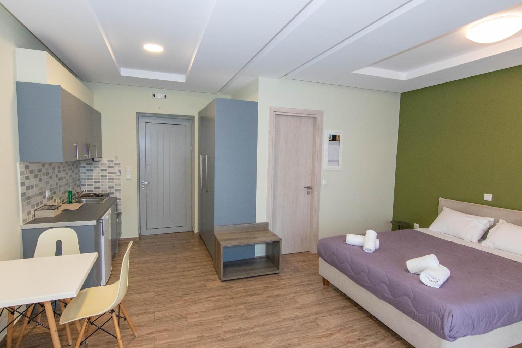 Verga'S Apartments Kalamáta Eksteriør bilde